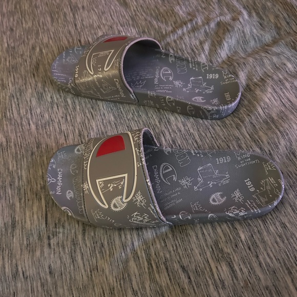 Champion Men’s slides size 12 - Picture 5 of 6